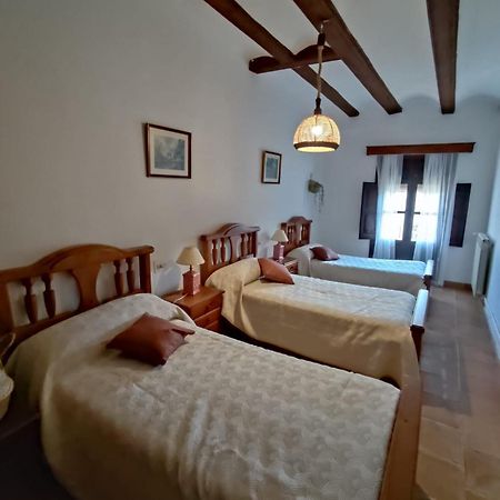 La Antigua Posada Linares de Mora Exterior foto